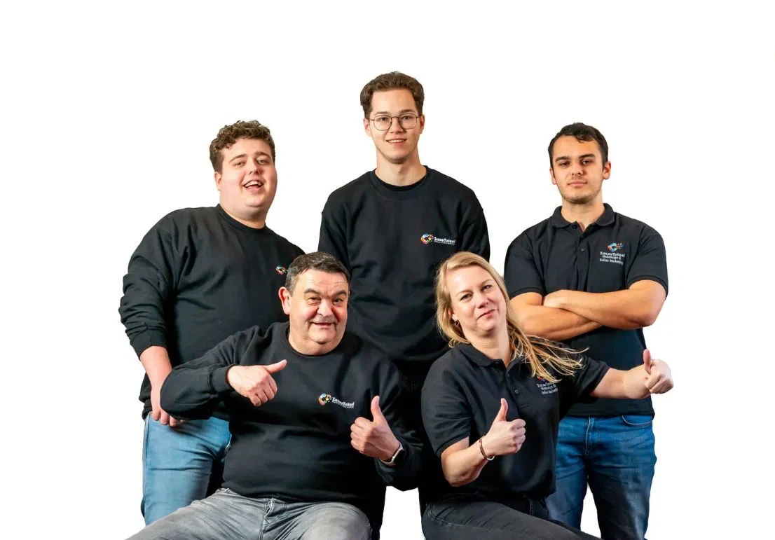 Groepsfoto team ZazouTotaal